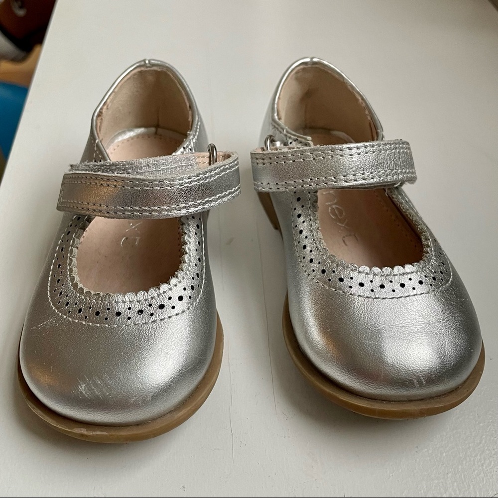 Silver Dress Shoes - VGUC Size 5